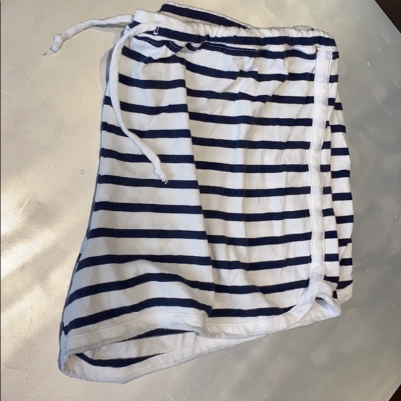 SUNDRY Stripes Dolphin Shorts - 3 - Picture 5 of 6